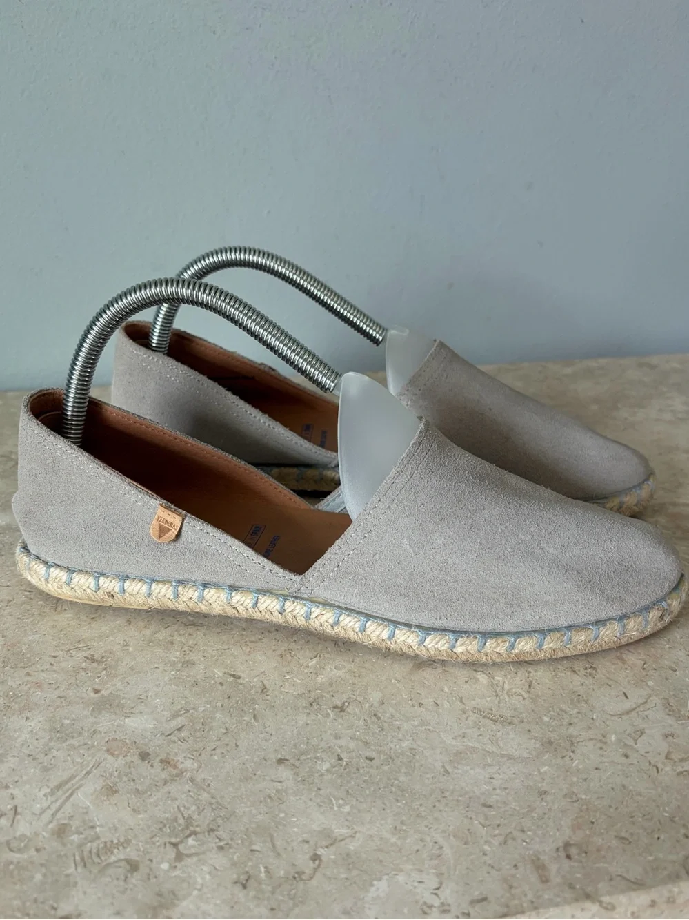 Verbenas Carmen EU 41 US 10 10.5 Suede Leather Flats Slip On Comfort Gray Casual